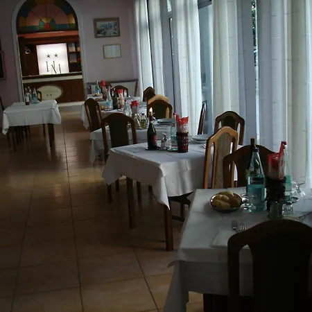 Hotel Mignon 50 Mt Dalla E Dall'isola Pedonale Alassio