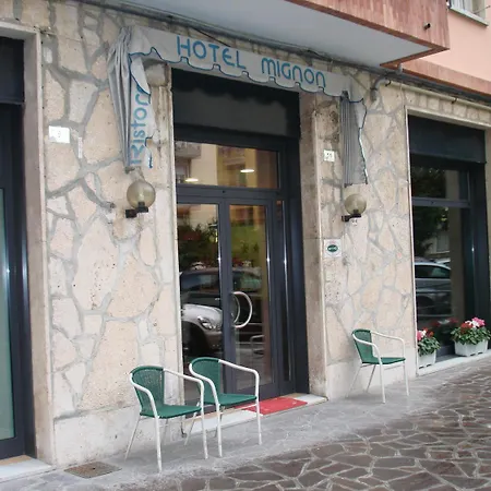 Hotel Mignon 50 Mt Dalla E Dall'isola Pedonale Alassio