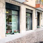 Mignon 50 Mt Dalla E Dall'isola Pedonale 2* アラッシオ