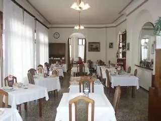 Mignon 50 Mt Dalla E Dall'isola Pedonale Hotel 2*