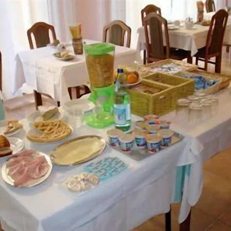 Mignon 50 Mt Dalla E Dall'isola Pedonale 阿拉西奥