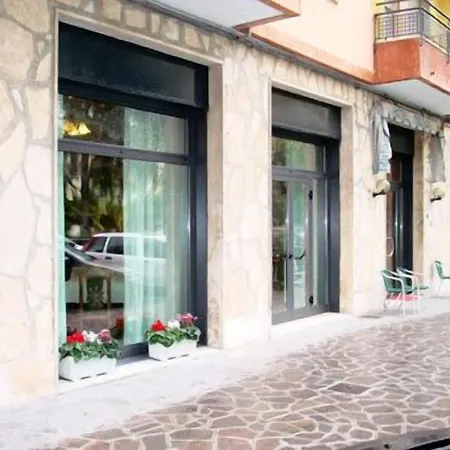 Mignon 50 Mt Dalla E Dall'isola Pedonale 2* 阿拉西奥