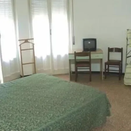 酒店 Mignon 50 Mt Dalla E Dall'isola Pedonale 阿拉西奥