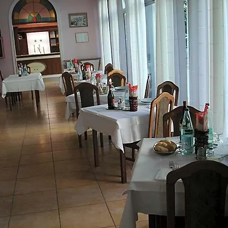 Mignon 50 Mt Dalla E Dall'isola Pedonale 2* アラッシオ