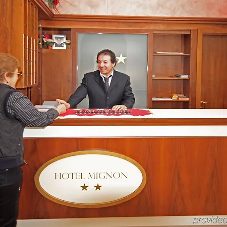 Mignon 50 Mt Dalla E Dall'isola Pedonale ホテル 2*